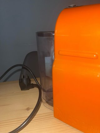 Cafetera Nespresso Naranja