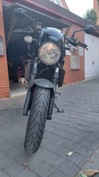 Suzuki SV650X 2019 - 19000km - Ergonomía mejorada
