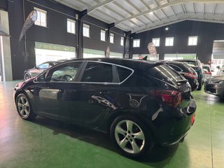 Opel Astra 2010