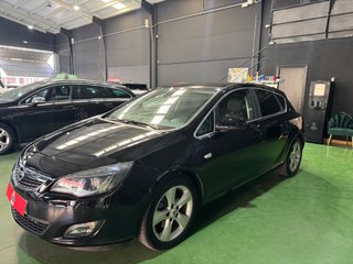 Opel Astra 2010