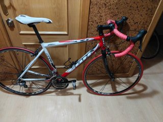 Bicicleta de carretera BH
