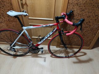 Bicicleta de carretera BH