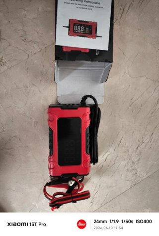 Cargador Baterías Coche 12V/24V Inteligente