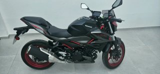 Kawasaki Z500 SE Negra y Roja