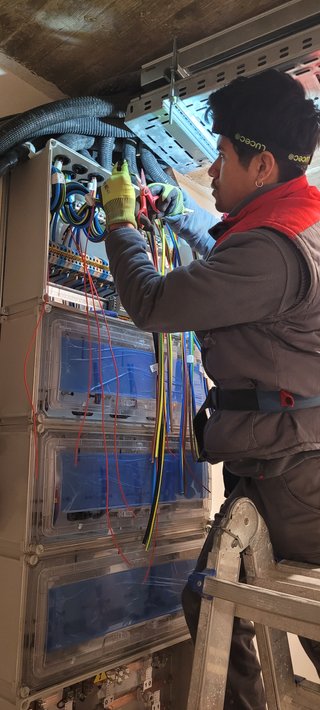 ELECTRICISTA