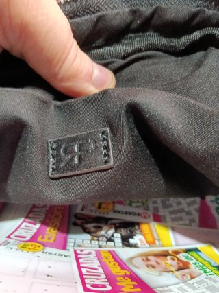 Bolso negro mano bandolera 3 compartimentos