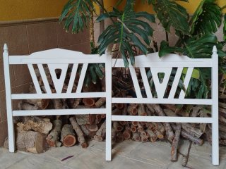 Cabezales de madera blancos