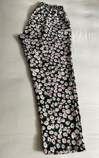 Pantalón de verano estampado floral