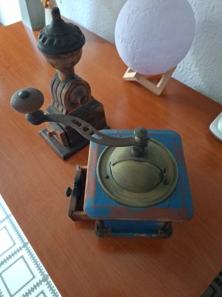 Molinillos de café antiguos madera