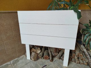 Cabezal de madera blanco
