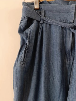 Pantalón denim fino verano