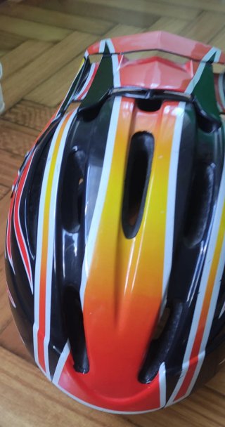 Casco integral bicicleta llamas. Talla M.