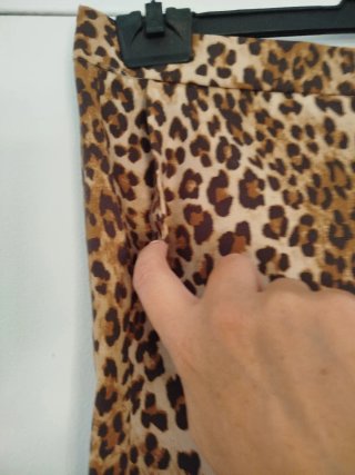 Pantalón estampado leopardo