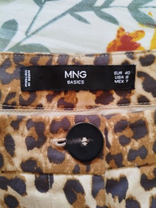 Pantalón estampado leopardo