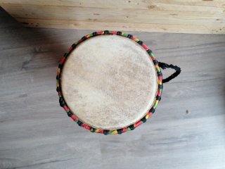 Djembe africano artesanal