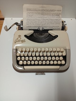 Máquina de escribir Princess 100