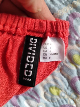 Blusa H&M con volantes