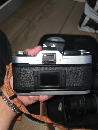 Canon AE-1 con objetivo 50mm FD 1:1.4