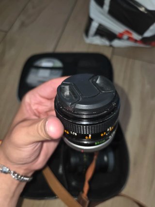 Canon AE-1 con objetivo 50mm FD 1:1.4