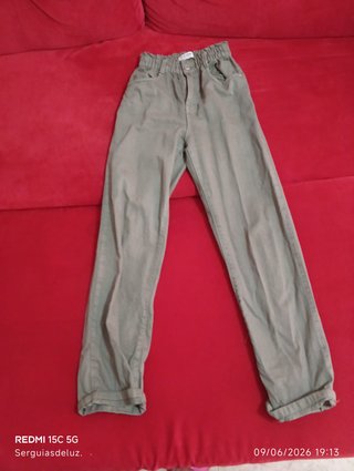Pantalones verdes de tiro alto