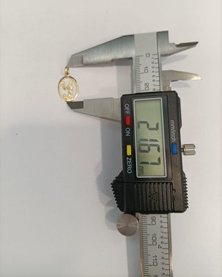 Colgante Oro 18k -Letra Y- 0,78gr