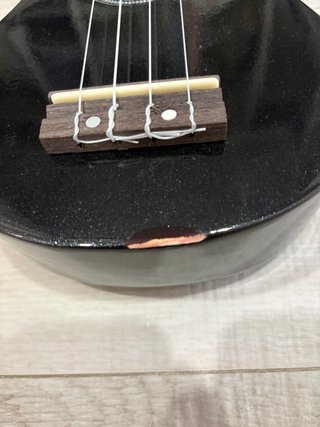 Ukelele World Rhythm Negro Brillante