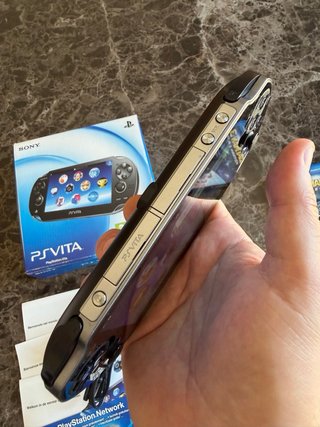 Sony PS Vita OLED 1000 perfetta
