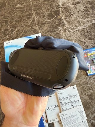 Sony PS Vita OLED 1000 perfetta