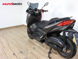 YAMAHA X-MAX 125
