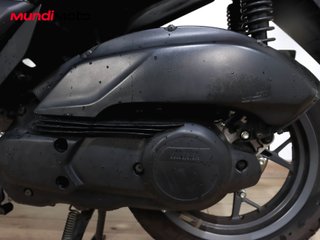 YAMAHA X-MAX 125