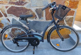 Bicicleta urbana Btwin cuadro bajo