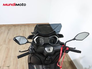 YAMAHA X-MAX 125