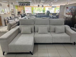Sofá Chaiselongue con asientos deslizantes