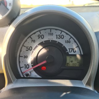 Peugeot 107 1.0i AUTOMÁTICO