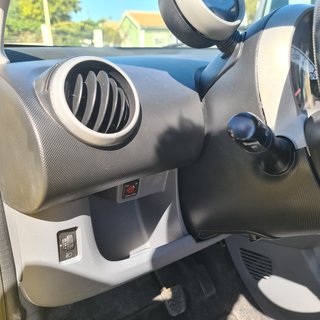 Peugeot 107 1.0i AUTOMÁTICO