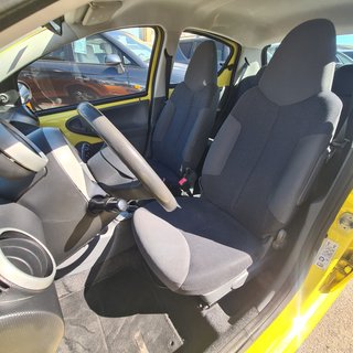Peugeot 107 1.0i AUTOMÁTICO
