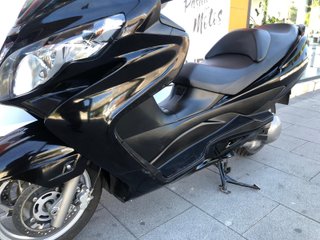 Suzuki Burgman 400