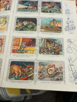 Álbum de cromos Dumbo el elefantito volador