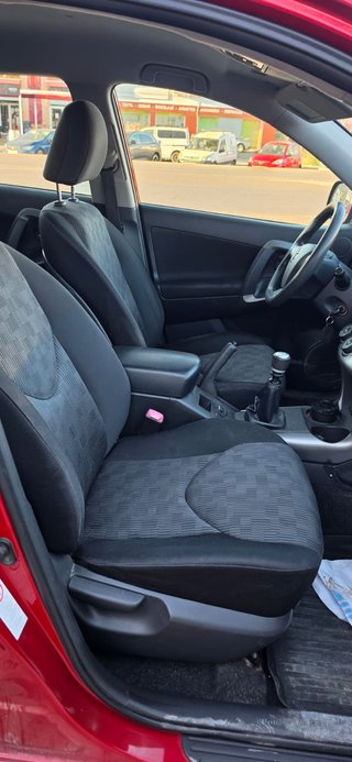 Toyota RAV4 2012