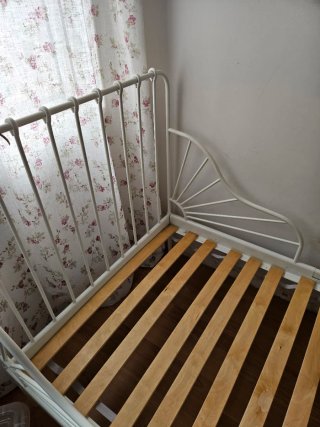 Cama infantil extensible blanca ikea