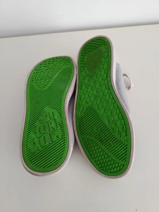 Zapatillas Satorisan grises
