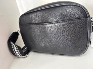 Bolso Negro Piel Texturizada