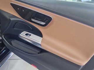 Mercedes-Benz E220D AMG - 2024