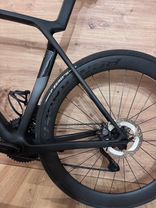 Trek Madone Gen 8 SLR 7 ML, comprada 06/2026