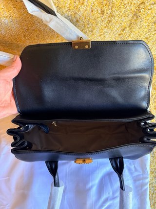 Bolso Miu Miu Negro Elegante