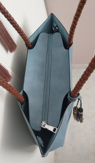 Bolso shopper azul y marrón con flecos