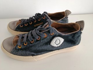 Zapatillas Satorisan Negras y Grises