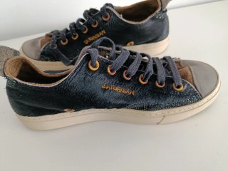 Zapatillas Satorisan Negras y Grises