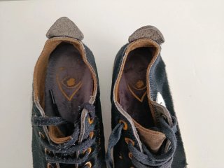 Zapatillas Satorisan Negras y Grises