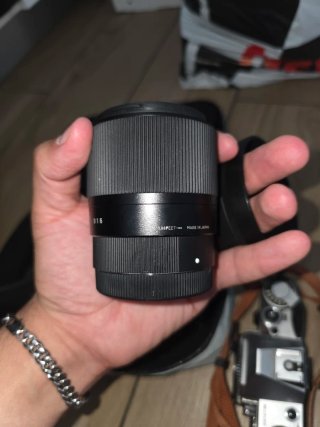 Objetivo Sigma 30mm 1:1.4 DC DN ø52 Montura E